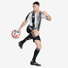 Juventus 25/26 Authentic Home Shirt