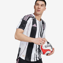 Juventus 25/26 Authentic Home Shirt