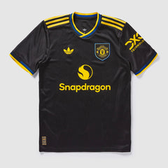 Manchester United 25/26 Authentic Third Shirt with B.Fernandes 8